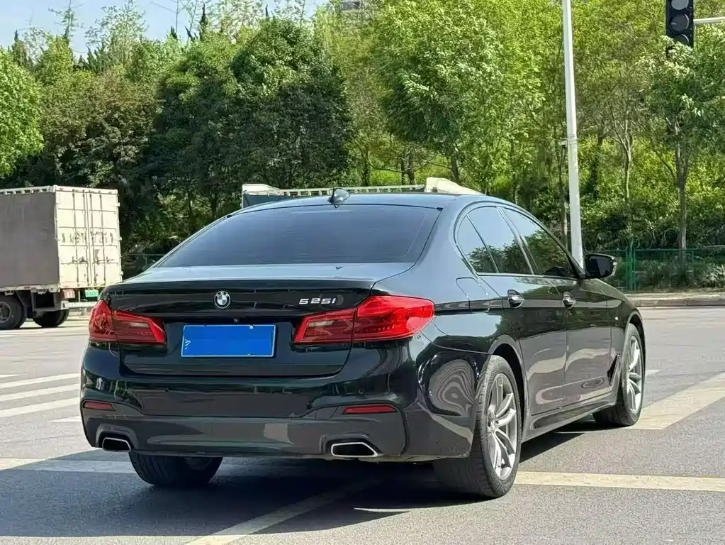 BMW 5 Series (Import) — фото 7
