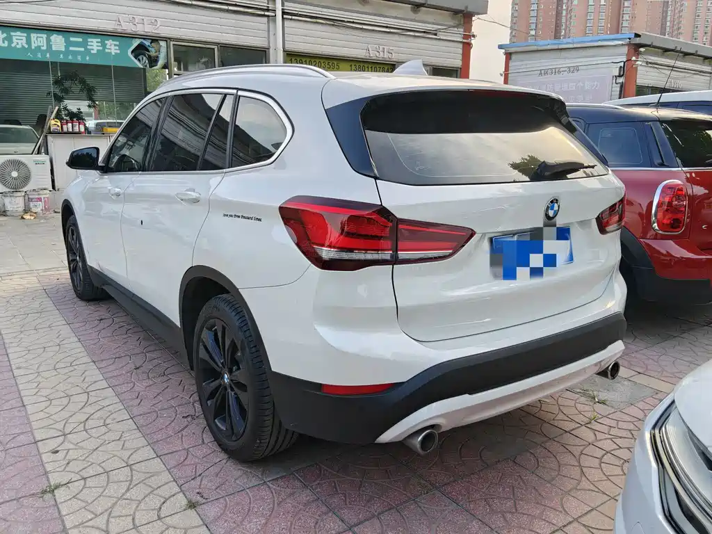 BMW X1 — фото 12
