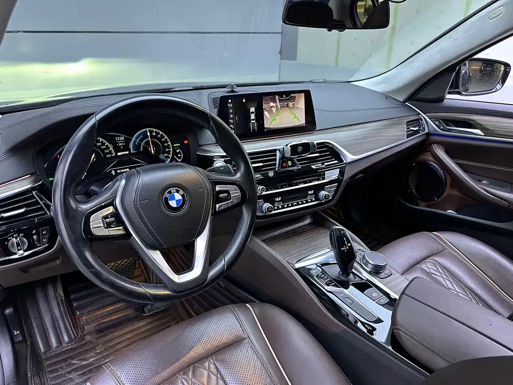 BMW 5 Series New Energy — фото 8
