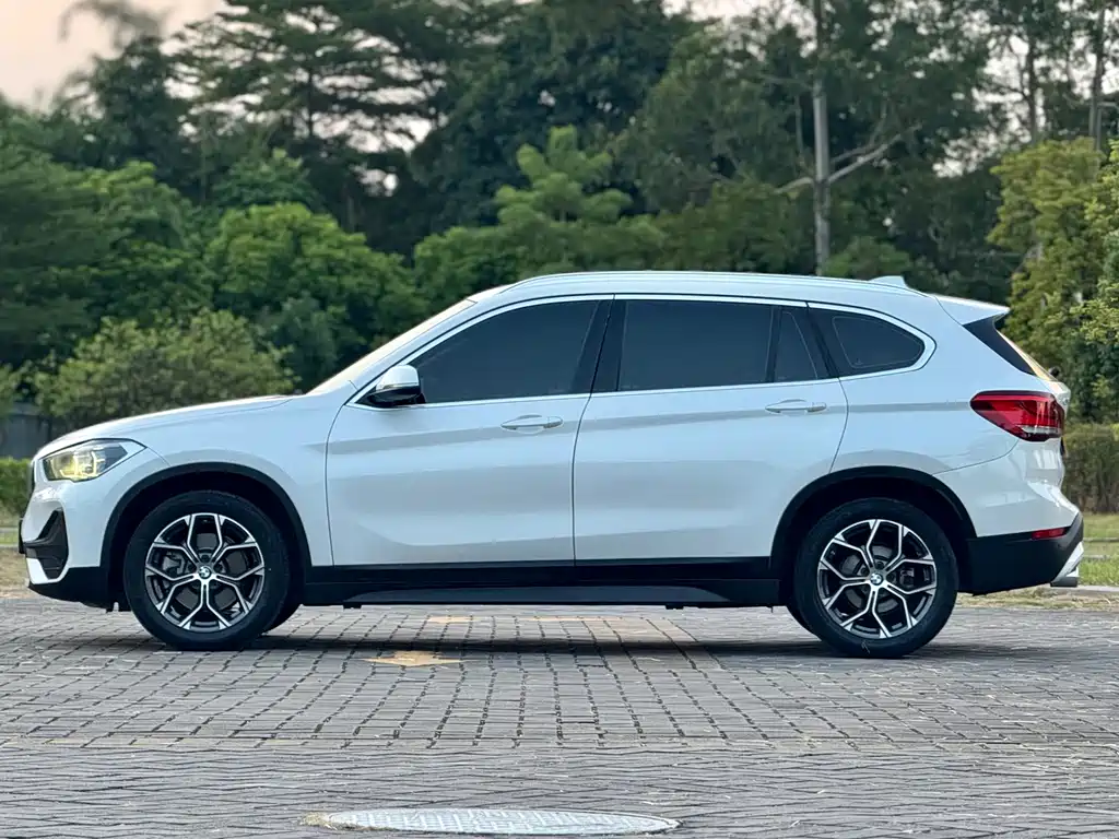BMW X1 — фото 4