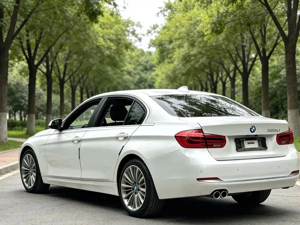BMW 3 Series — фото 9