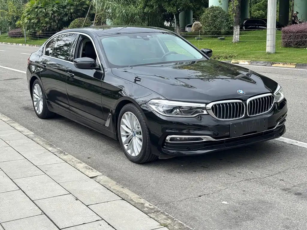 BMW 5 Series New Energy — фото 3