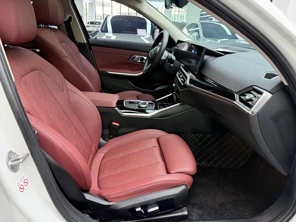 BMW i3 — фото 11