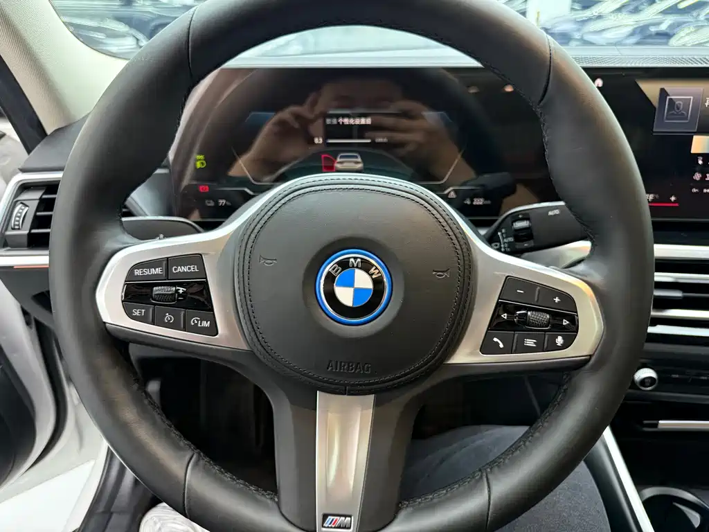 BMW i3 — фото 14