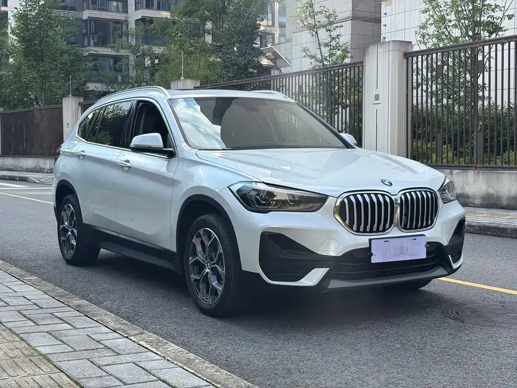 BMW X1 — фото 3