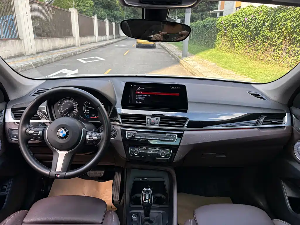 BMW X1 — фото 9