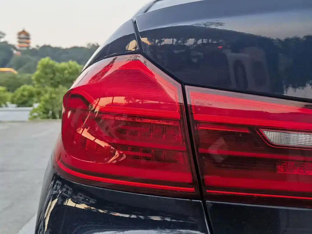 BMW 5 Series (Import) — фото 10