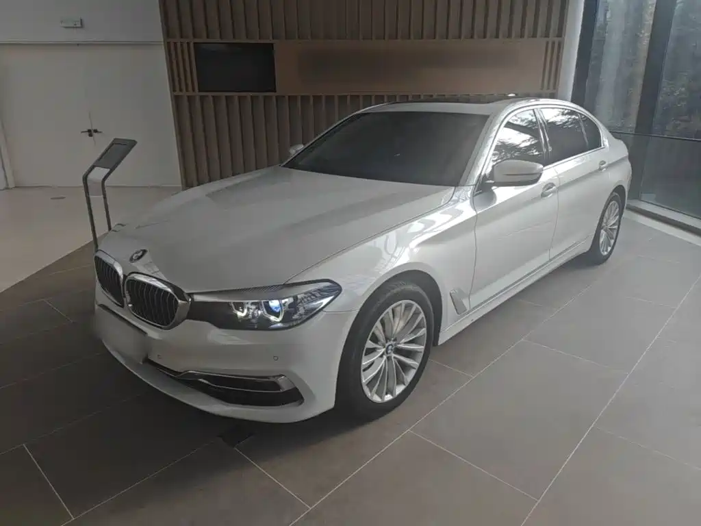 BMW 5 Series — фото 2