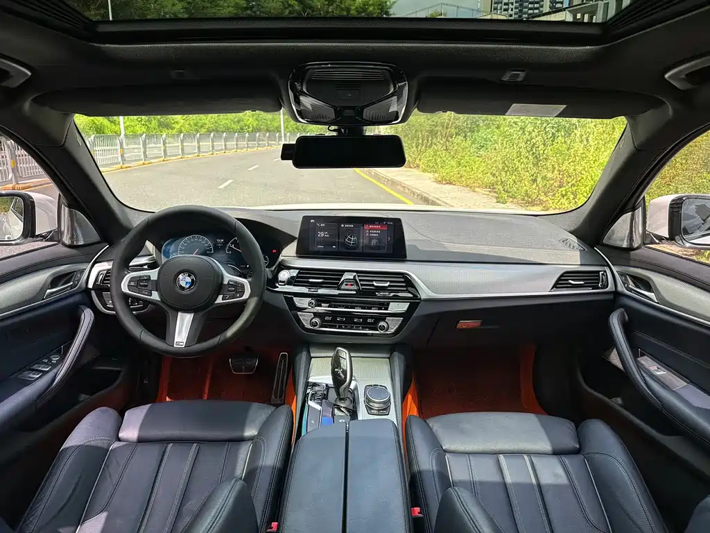 BMW 5 Series (Import) — фото 11
