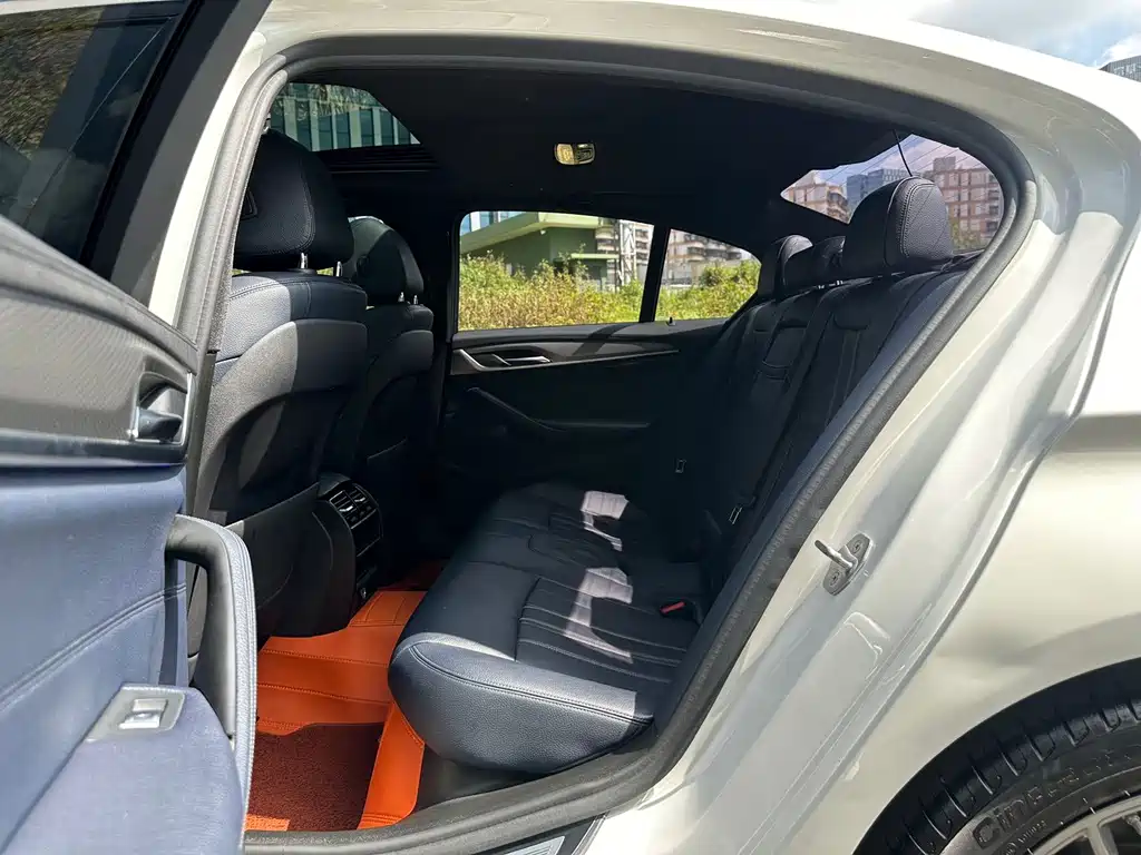 BMW 5 Series (Import) — фото 14