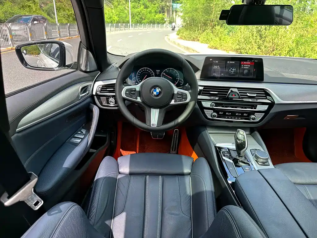 BMW 5 Series (Import) — фото 10
