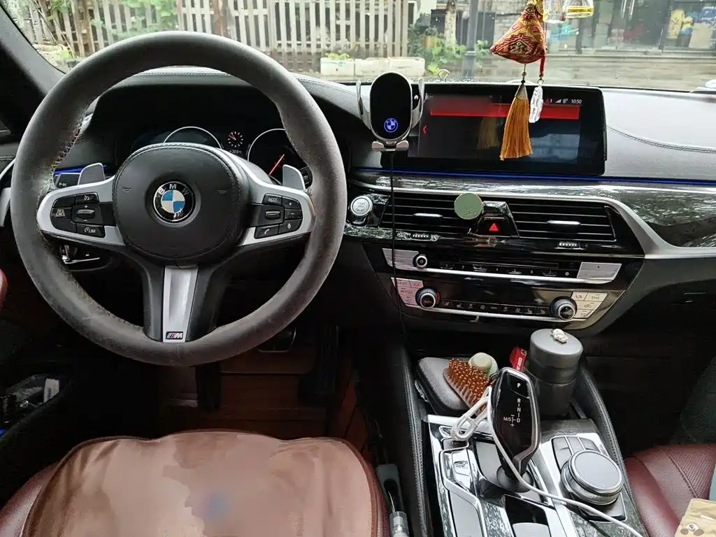 BMW 5 Series — фото 10