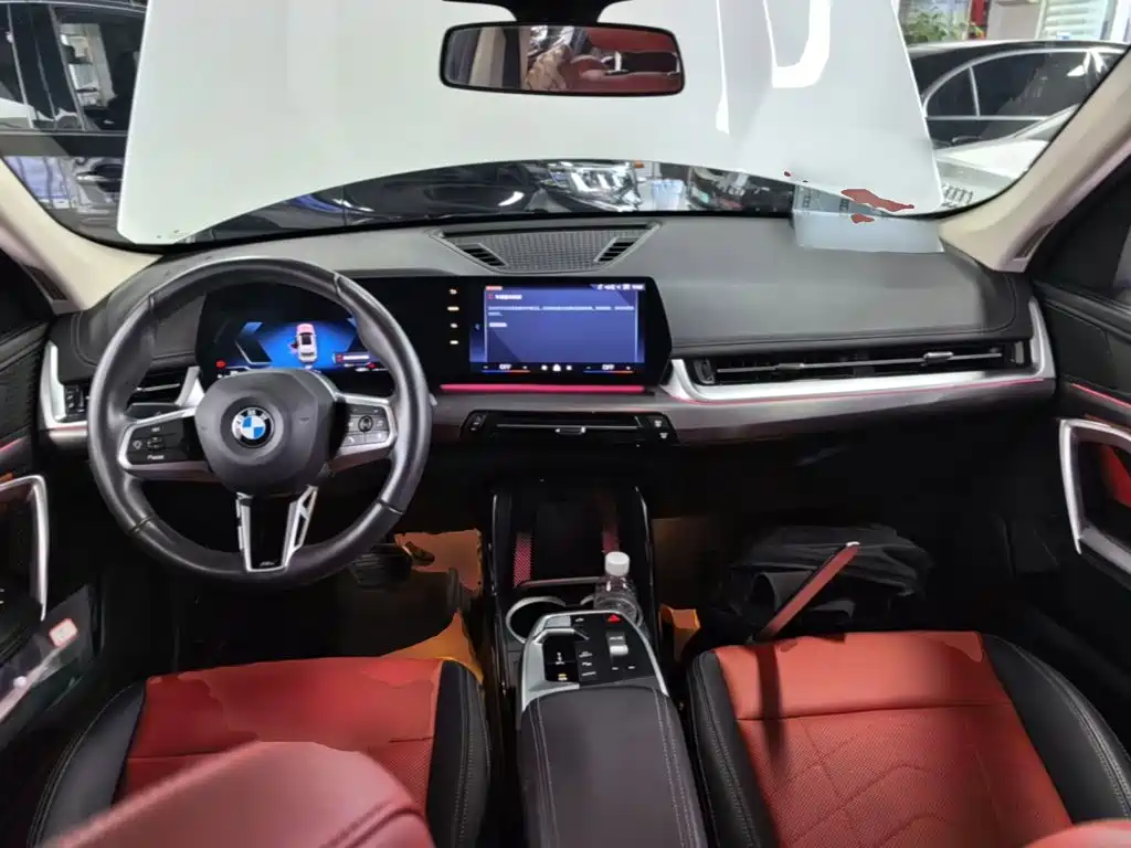 BMW X1 — фото 10