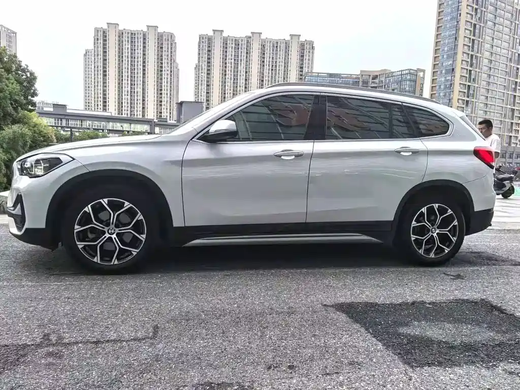 BMW X1 — фото 4