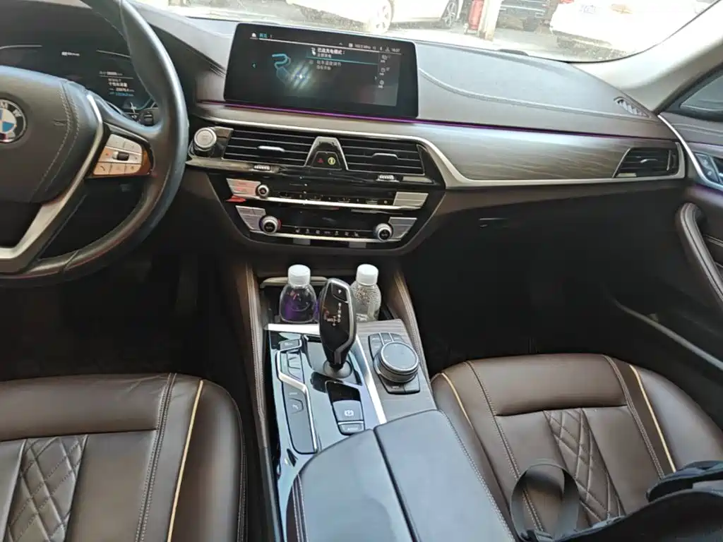 BMW 5 Series New Energy — фото 11