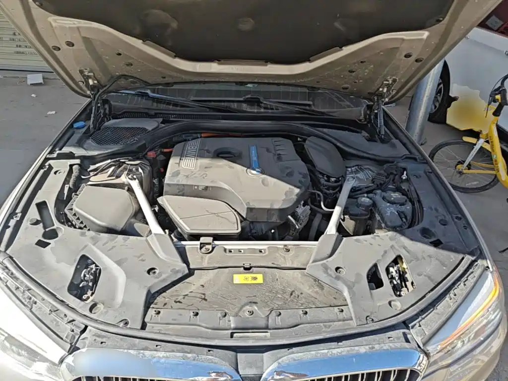 BMW 5 Series New Energy — фото 17