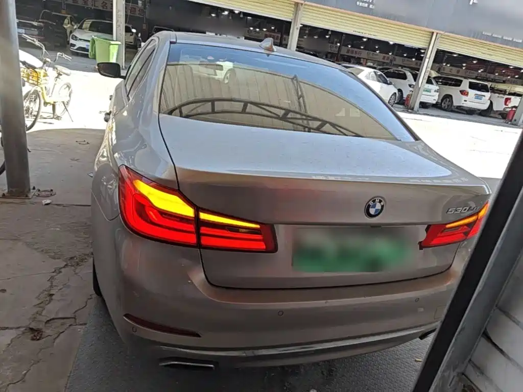BMW 5 Series New Energy — фото 4