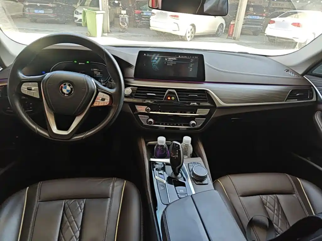 BMW 5 Series New Energy — фото 6
