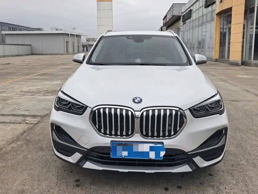 BMW X1 — фото 2