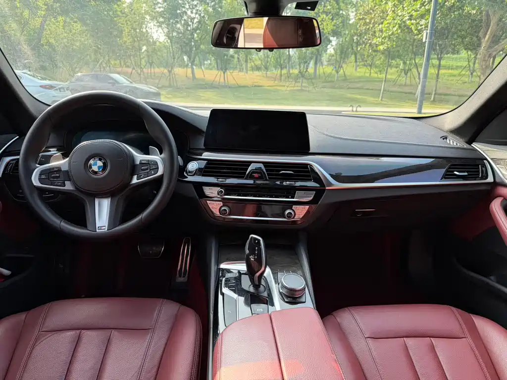 BMW 5 Series — фото 4