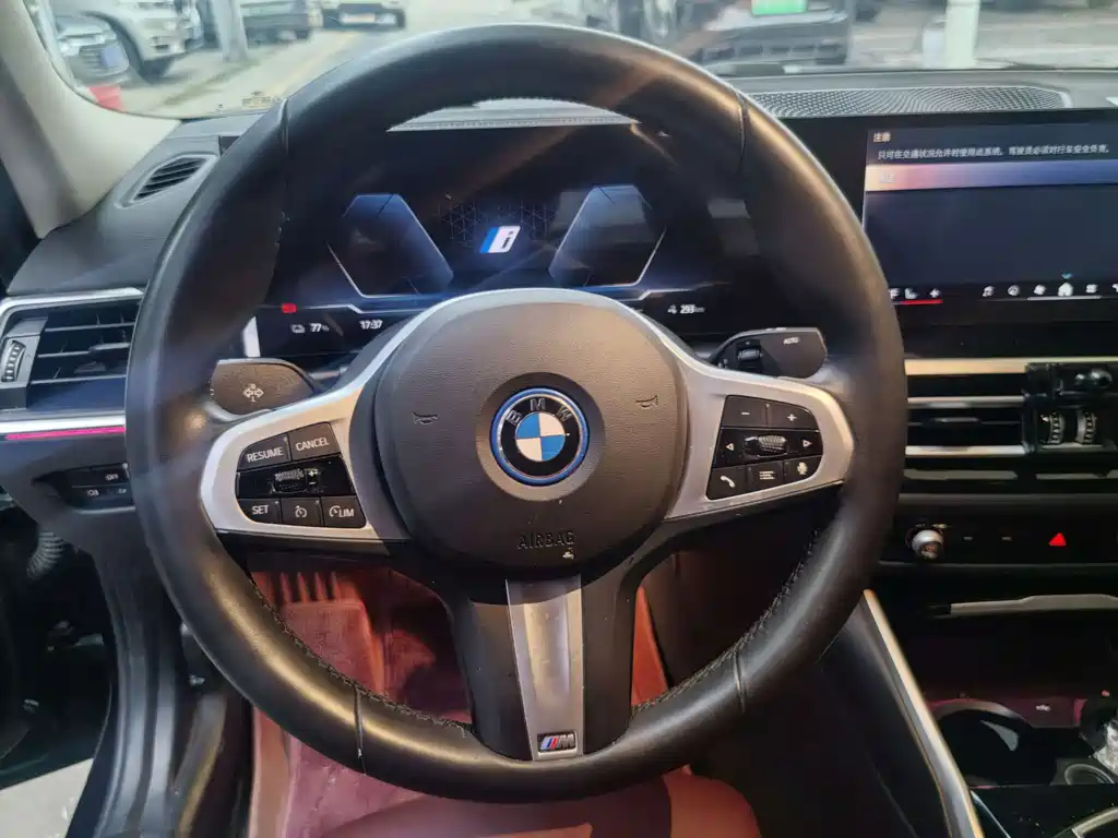 BMW i3 — фото 7