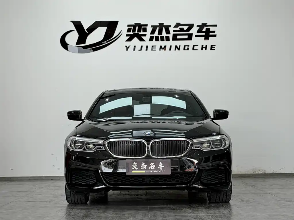 BMW 5 Series — фото 2