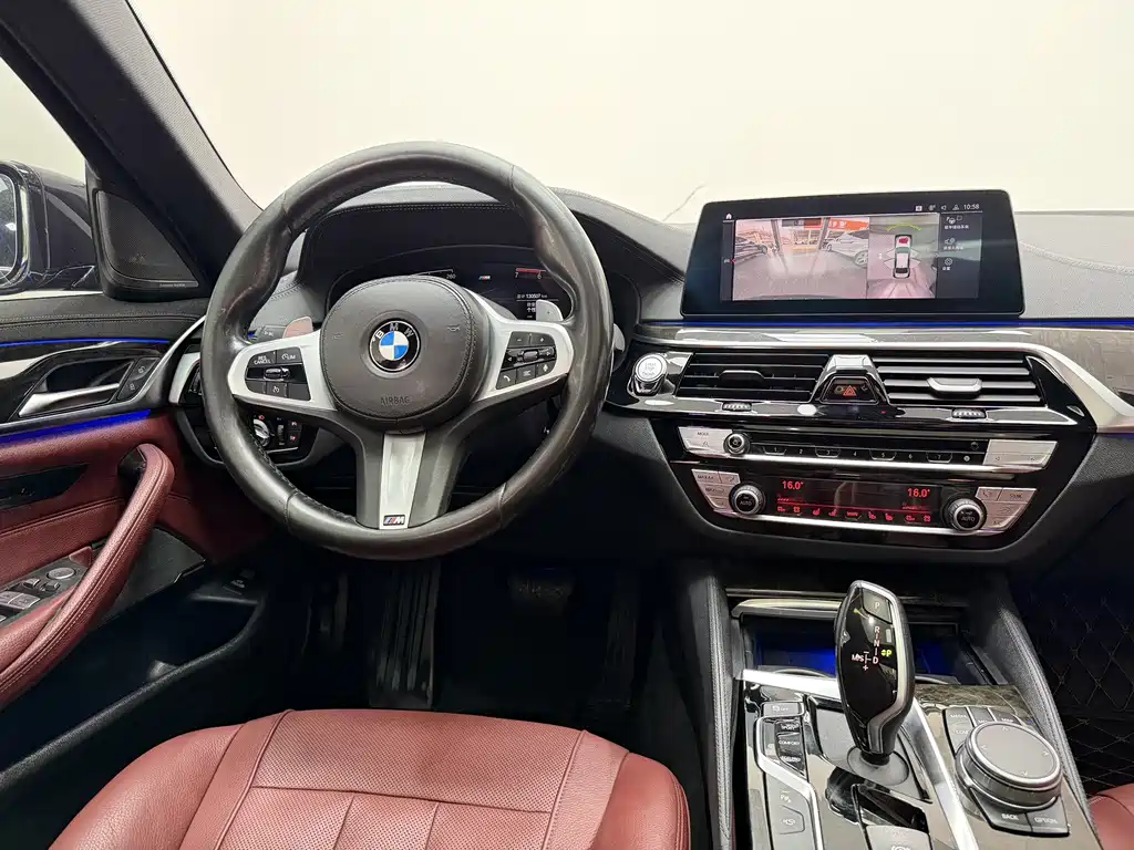 BMW 5 Series — фото 11