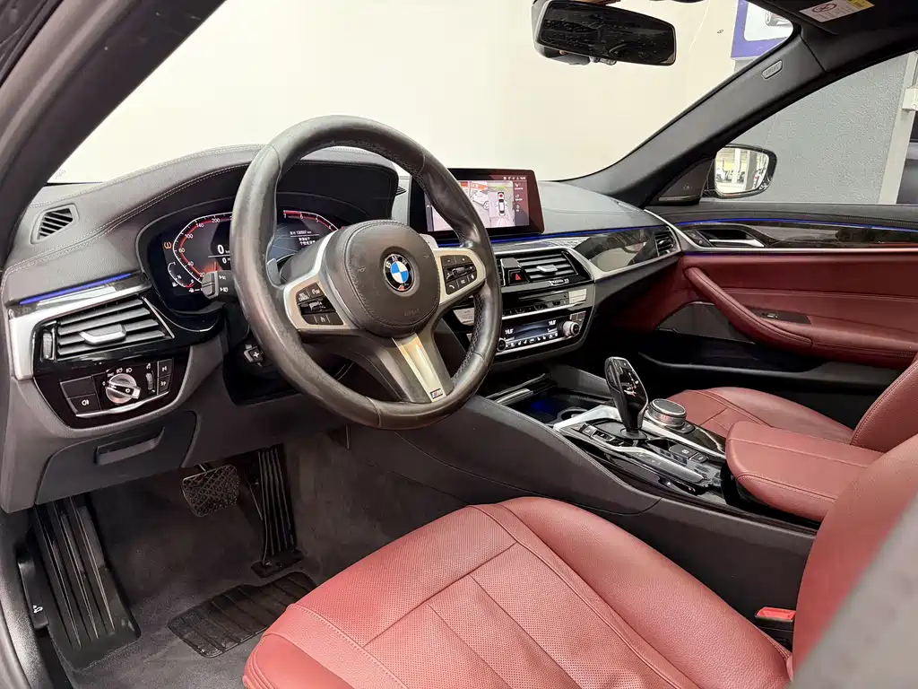 BMW 5 Series — фото 10