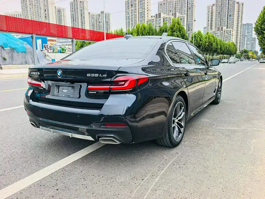 BMW 5 Series New Energy — фото 9