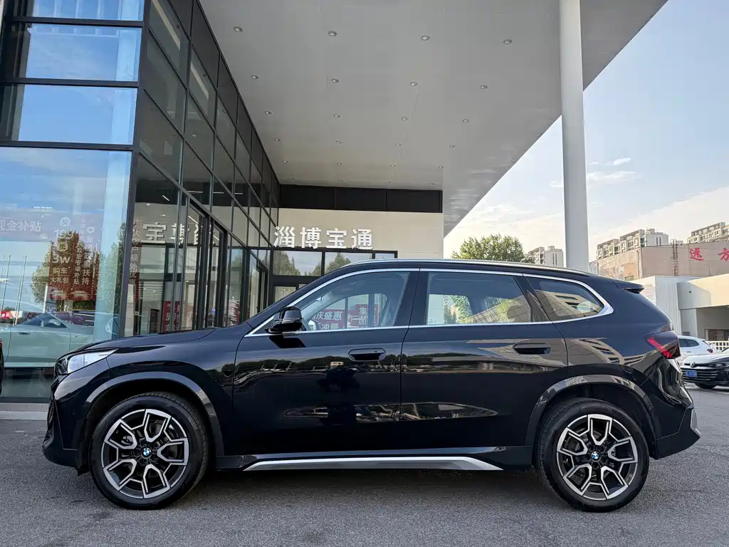 BMW X1 — фото 2