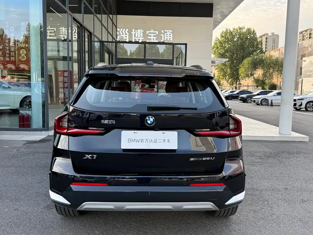 BMW X1 — фото 14