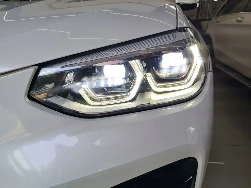 BMW X3 — фото 24