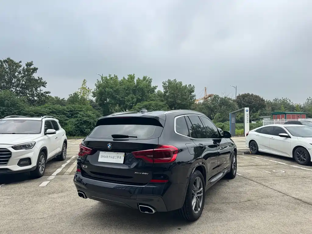 BMW X3 — фото 10