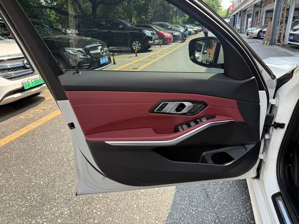 BMW 3 Series — фото 11