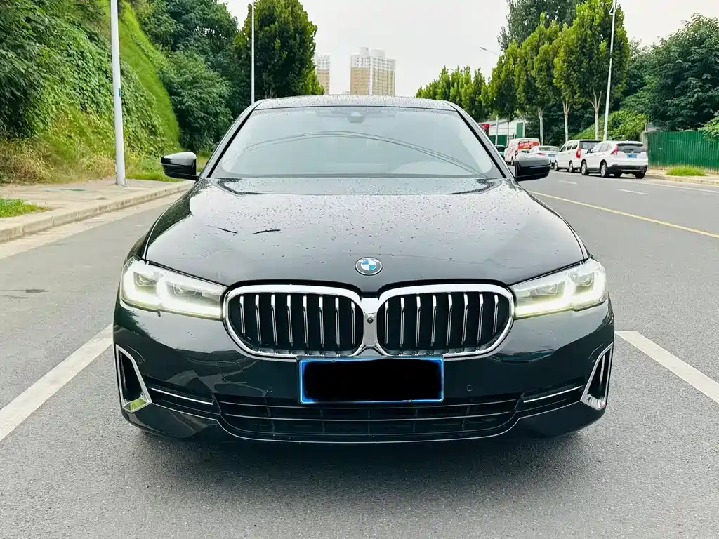 BMW 5 Series — фото 2