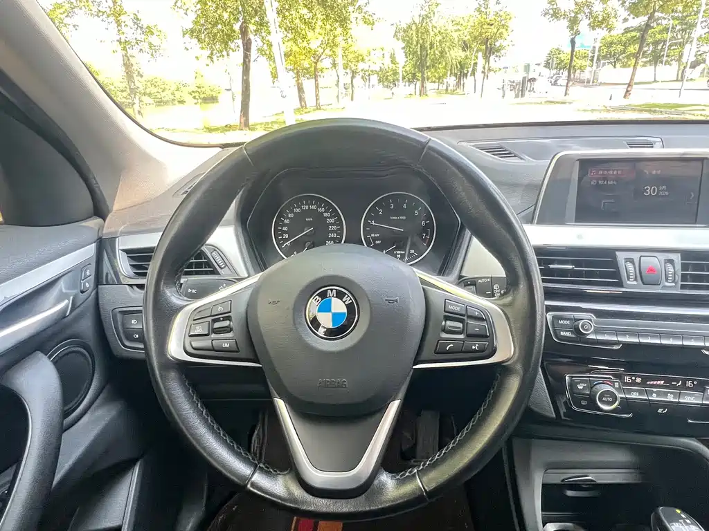 BMW X1 — фото 20