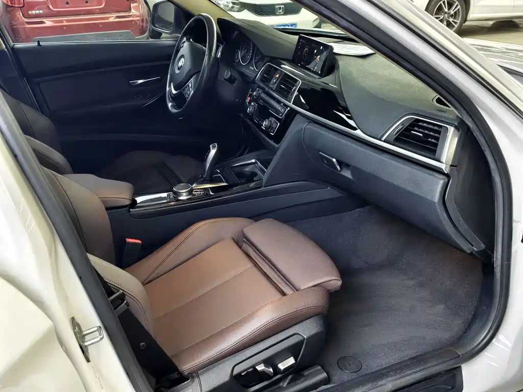 BMW 3 Series — фото 4