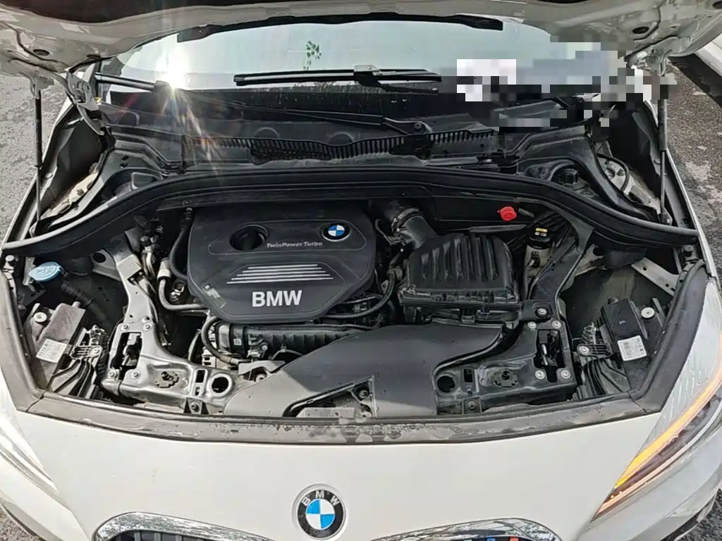 BMW 2 Series Active Tourer — фото 20