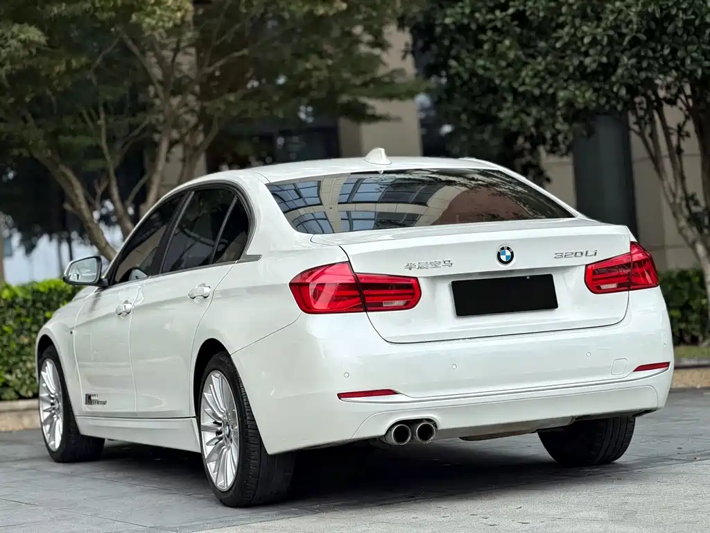 BMW 3 Series — фото 8