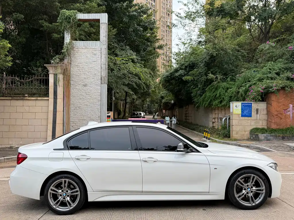 BMW 3 Series — фото 14