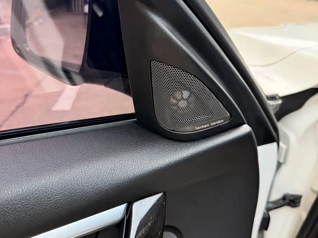 BMW 3 Series — фото 10