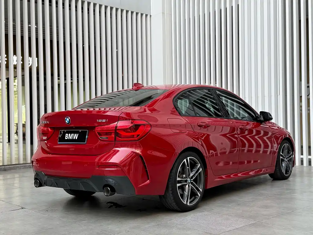 BMW 1 Series — фото 12