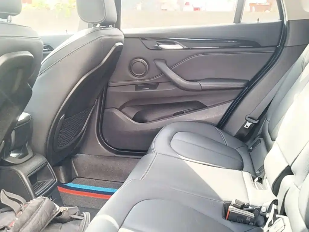 BMW X1 — фото 17