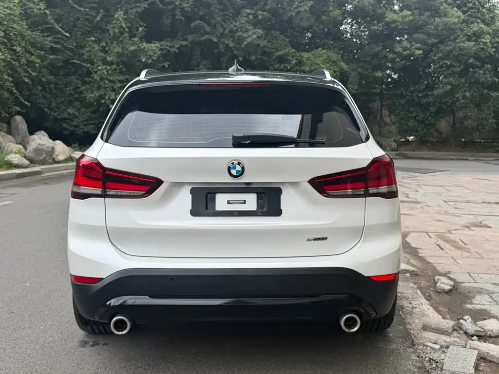 BMW X1 — фото 11