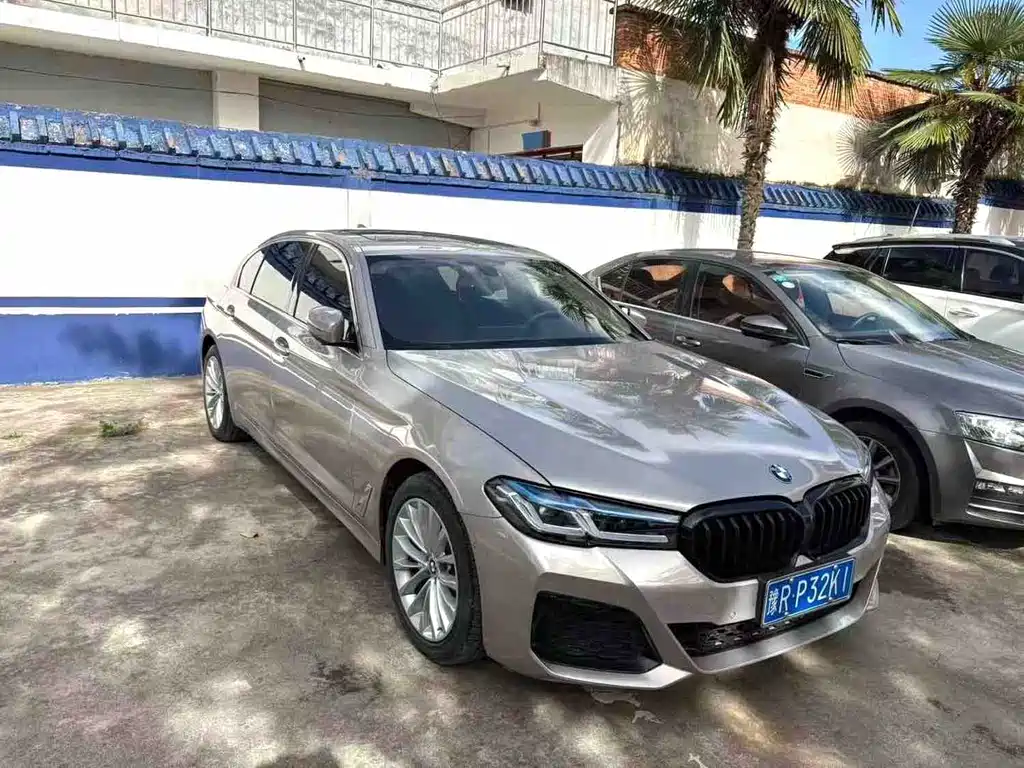 BMW 5 Series — фото 2