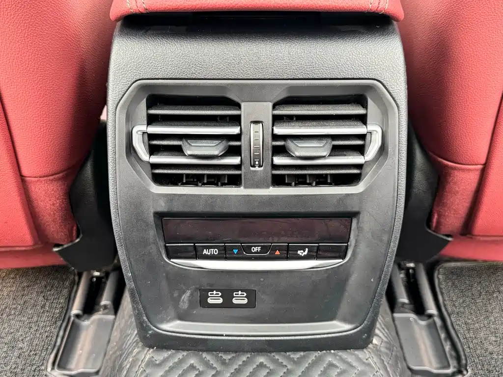 BMW i3 — фото 15