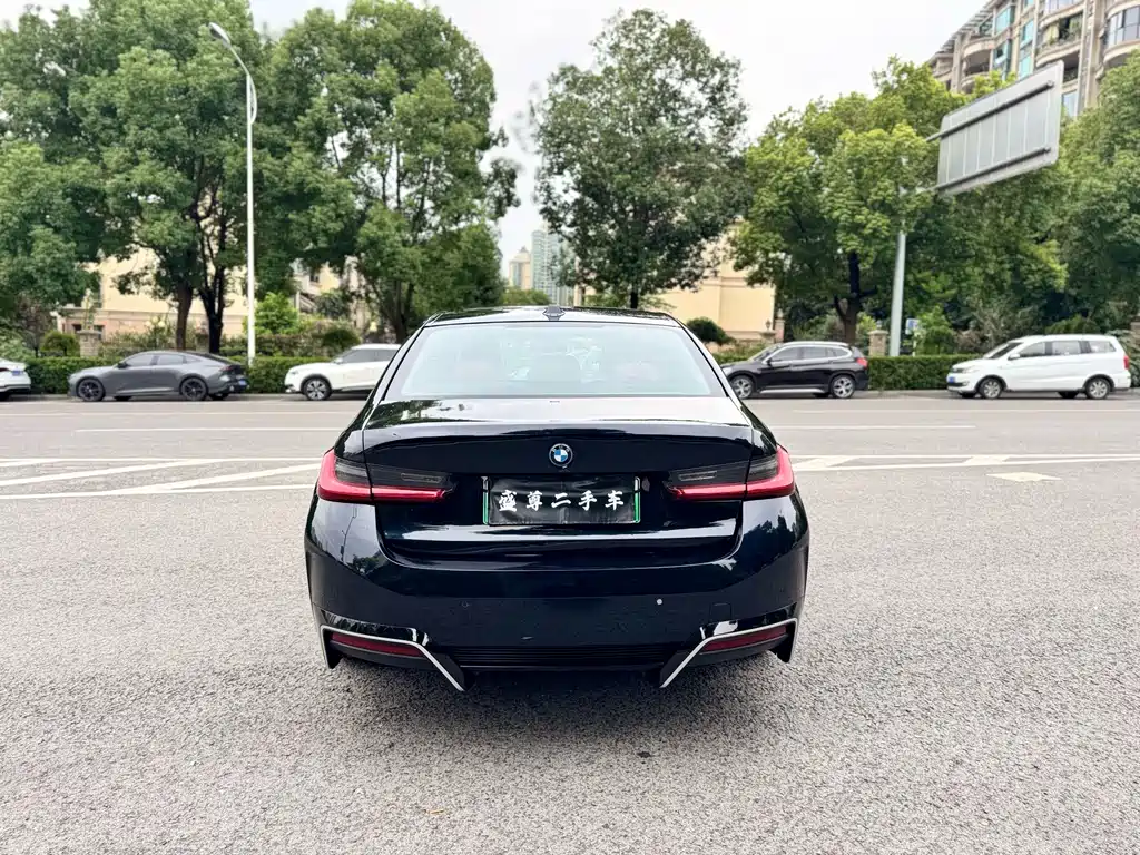 BMW i3 — фото 19