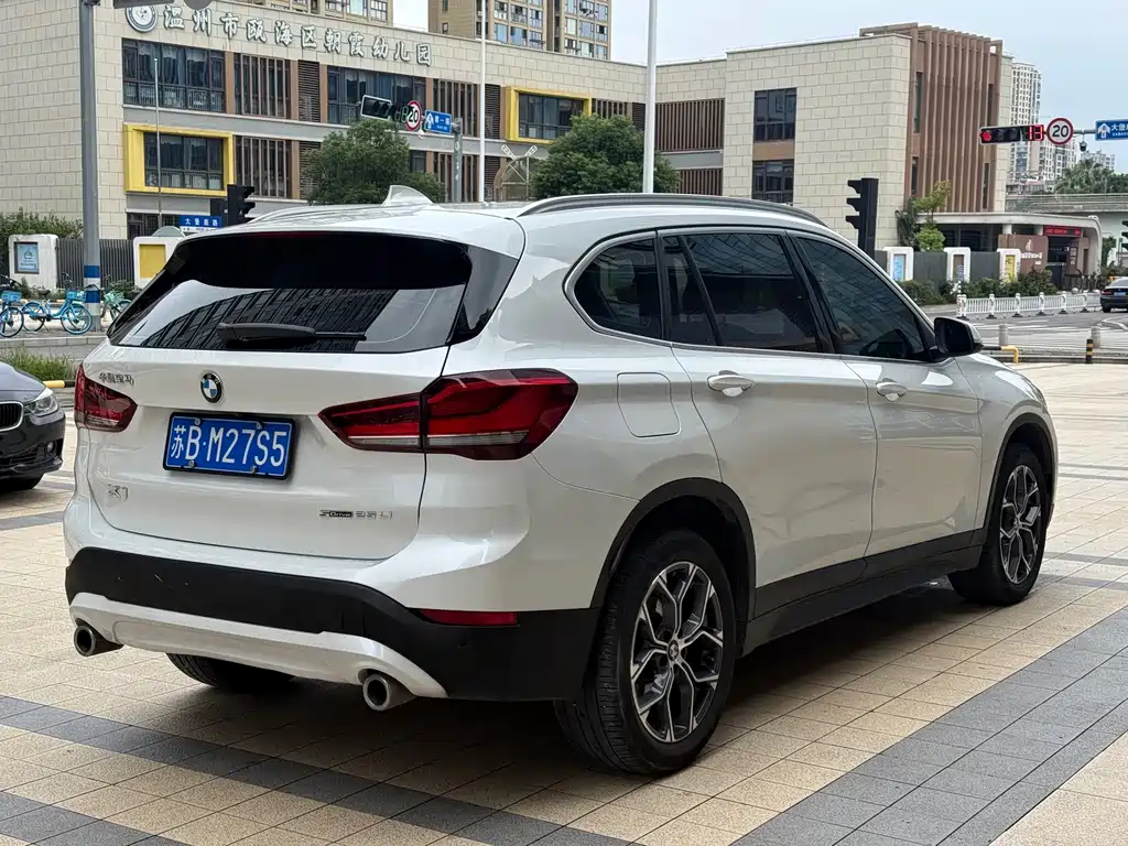 BMW X1 — фото 14