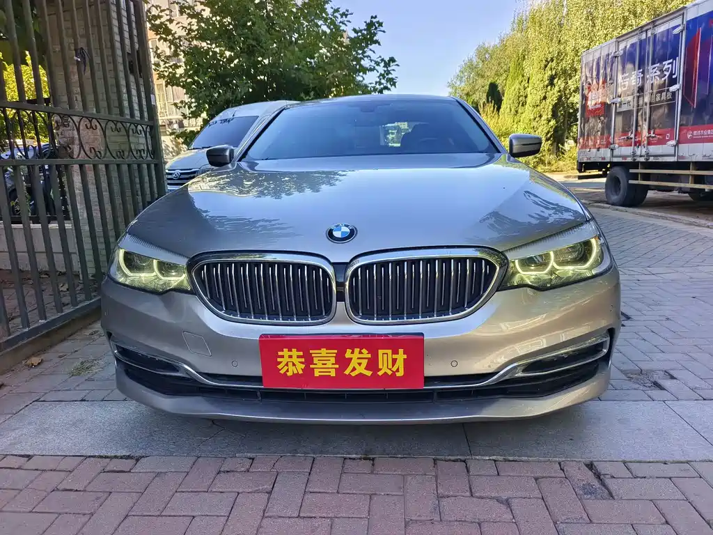BMW 5 Series — фото 2