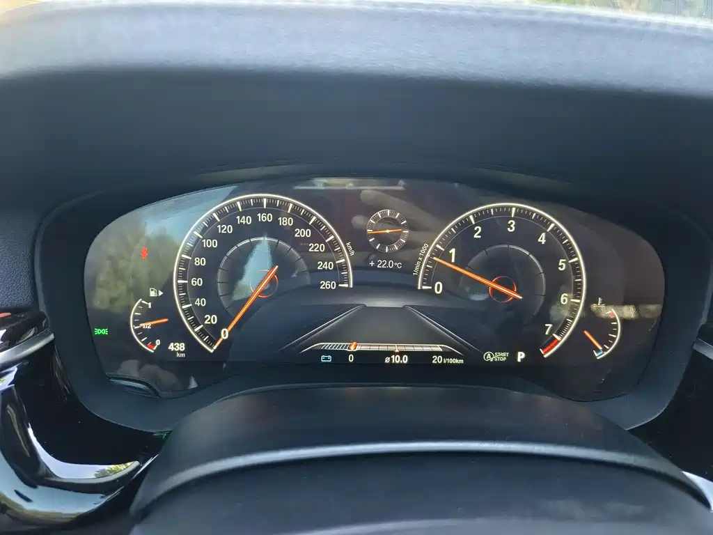 BMW 5 Series — фото 14